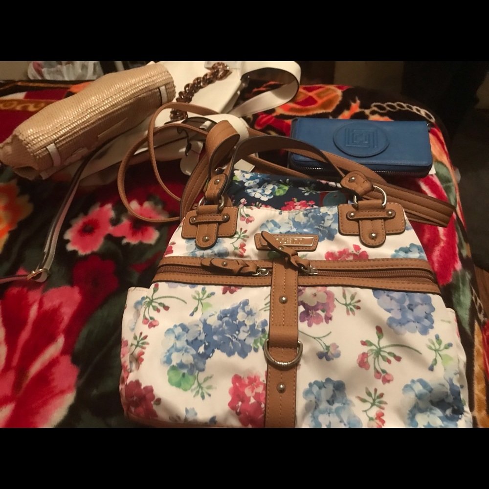 White purse with flowers